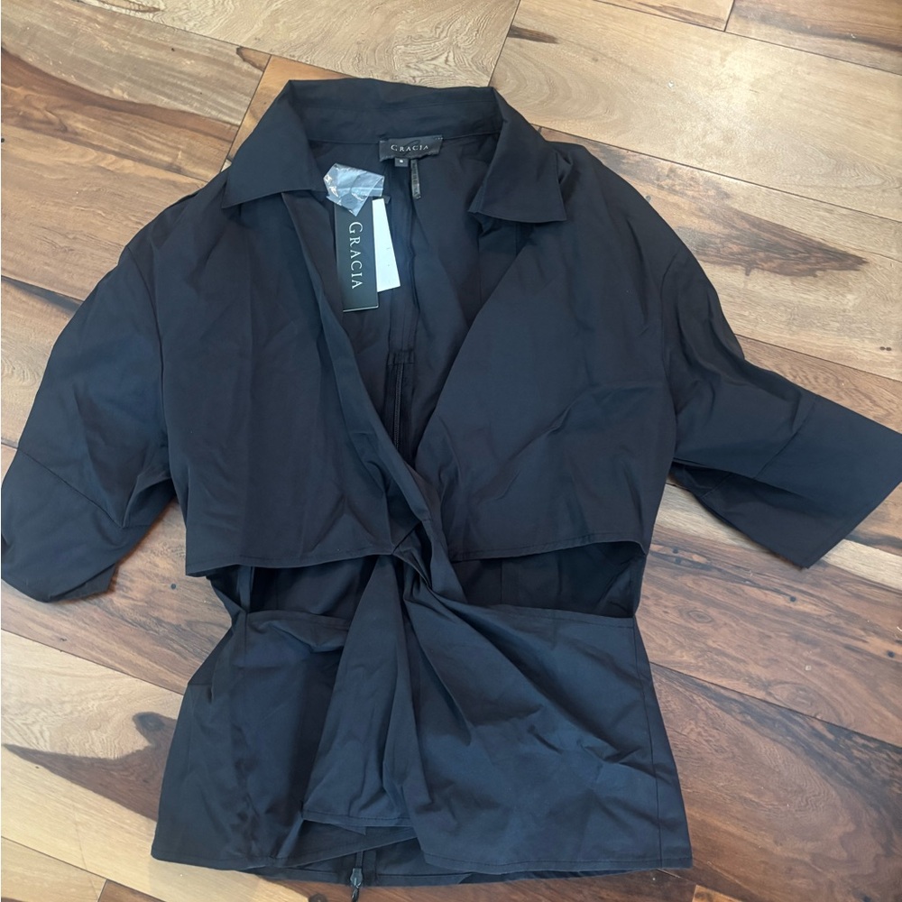 Gracia Elegant Black Blouse